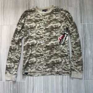Quiksilver Green and Tan Camo Long Sleeve Waffle Thermal Tee NWT 100% cotton